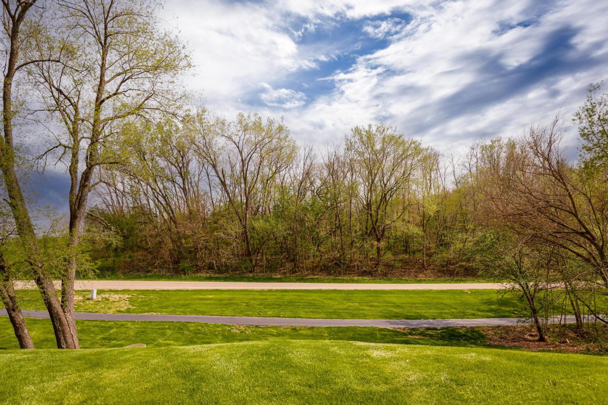 Quiet Home Minutes From Lake Galena & Eagle Ridge Exterior foto